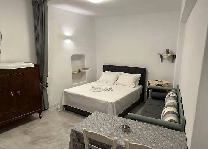 Nikolettas House דירה פארוס