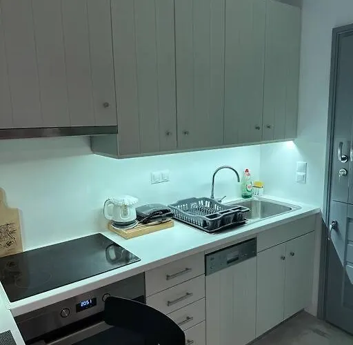 Nikolettas House דירה