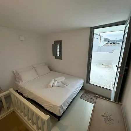 公寓 Nikolettas House *