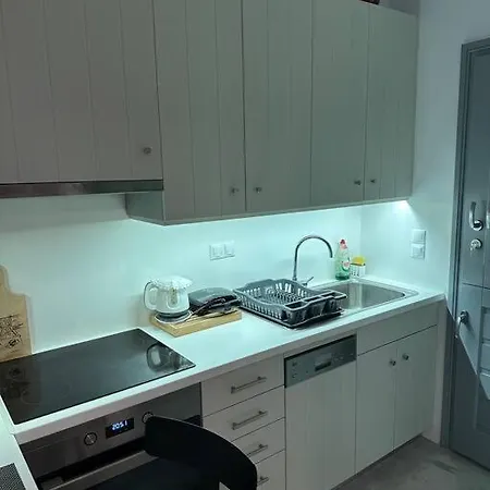 Nikolettas House Apartment